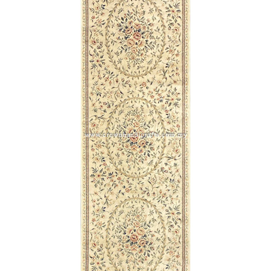 A Grand Entrance Persian-Style Runner in Liquid-Soft Viscose | Zrabi 307