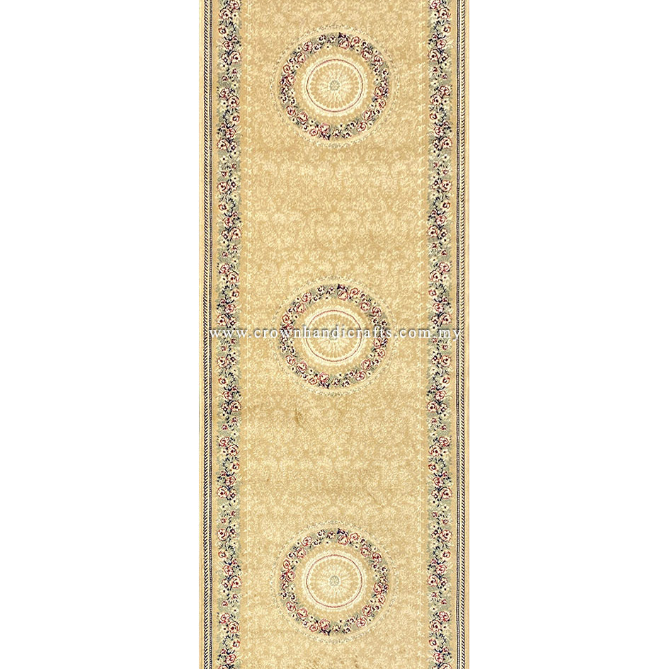 A Grand Entrance Persian-Style Runner in Liquid-Soft Viscose | Zrabi 332