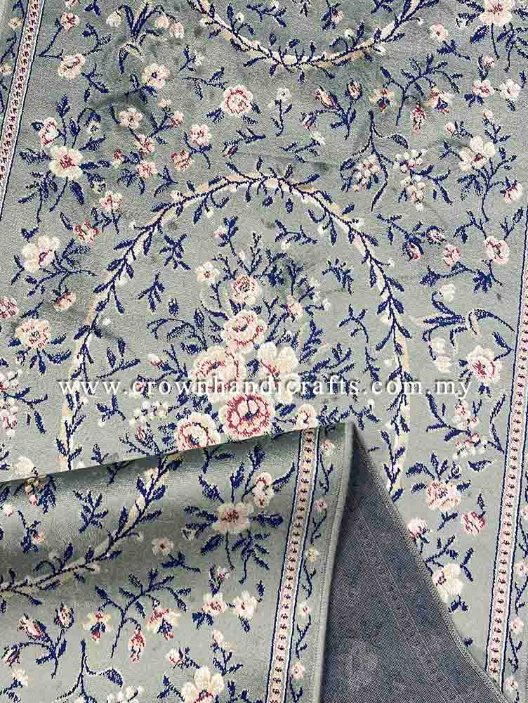 A Grand Entrance Persian-Style Runner in Liquid-Soft Viscose | Zrabi 307