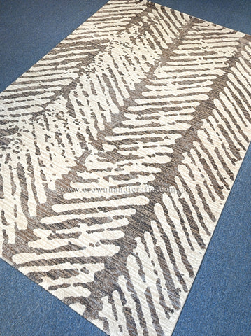 Bring Classic Luxury and Elegant Detail into Your Interior with Modern Rugs for Living Room Bedroom Rugs | Valentino 0K204B