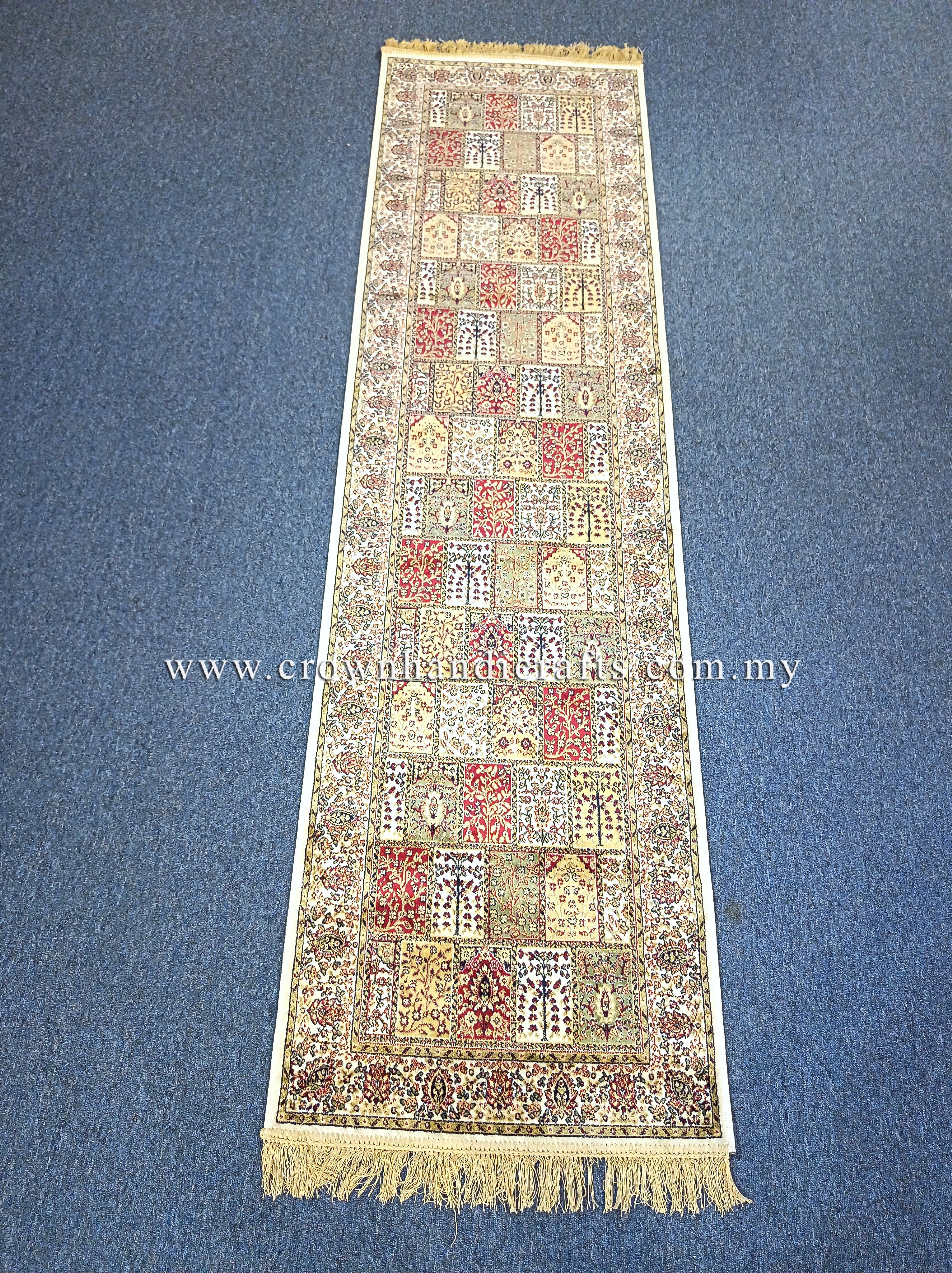 Decorative Persian-Inspired Corridor Rug with Premium Silk-Like Comfort and Style | Zrabi 409