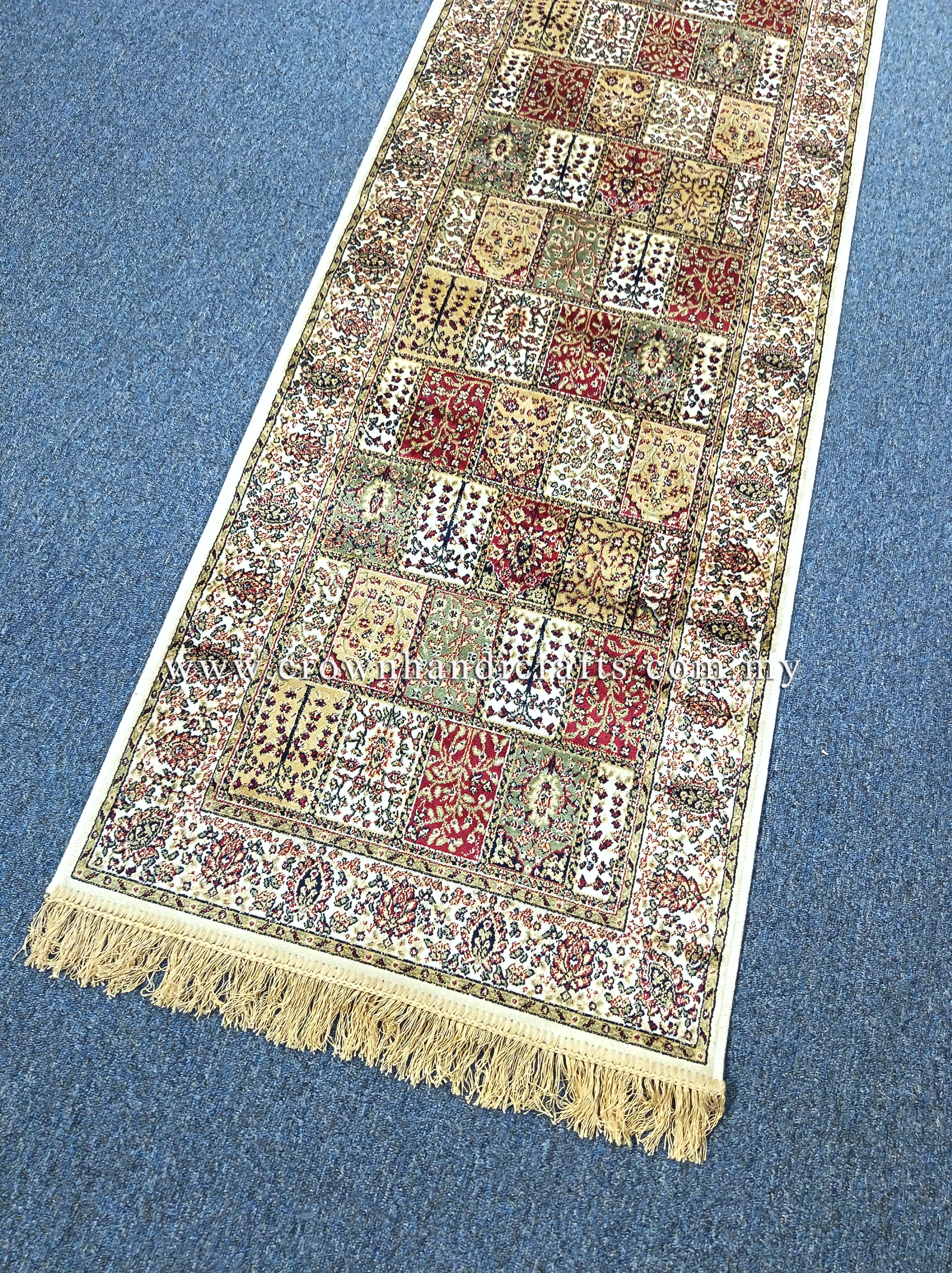 Decorative Persian-Inspired Corridor Rug with Premium Silk-Like Comfort and Style | Zrabi 409